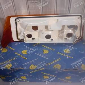 Right rear light Series 1 - PEUGEOT 305 - 26.5072 / 6351.07- thumb-1