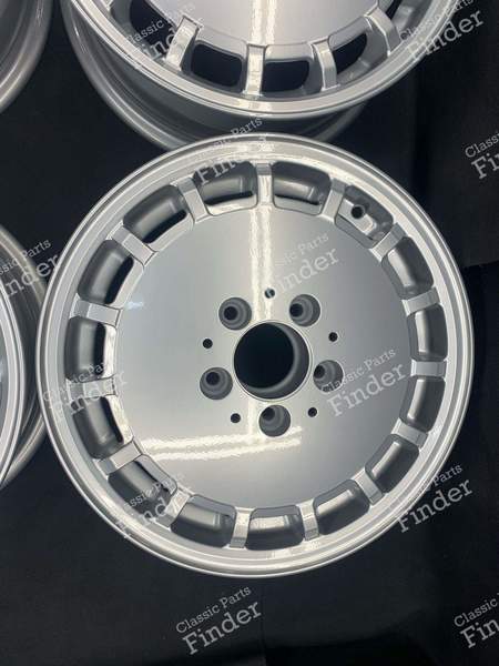 Original 'Gullideckel' Leichtmetallfelgen 6.5Jx15 ET48 - MERCEDES BENZ E (W124) - 1244010802- 3