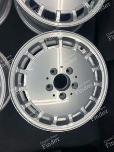 Original 'Gullideckel' Leichtmetallfelgen 6.5Jx15 ET48 - MERCEDES BENZ E (W124) - 1244010802- thumb-3