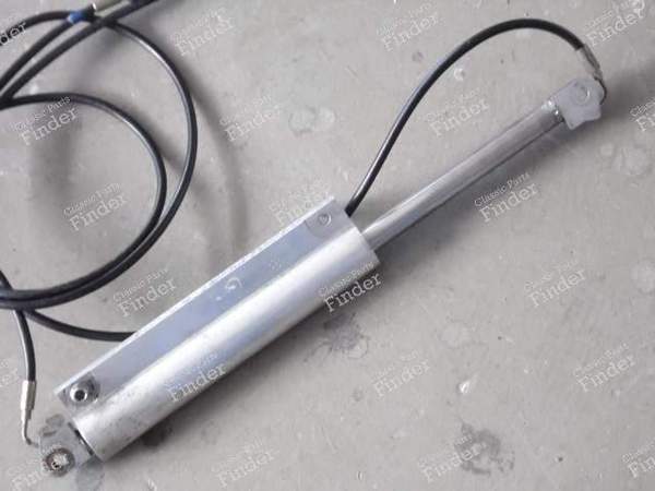 VERDECKBOLZEN LINKS PORSCHE 996 & 997 CABRIOLET - PORSCHE 911 (996) - 99656104501 / 99656104601 / 99656194500 / 99656194501 / 99656194502 / 99756194500 / 99756194501 / 99756194502- 1