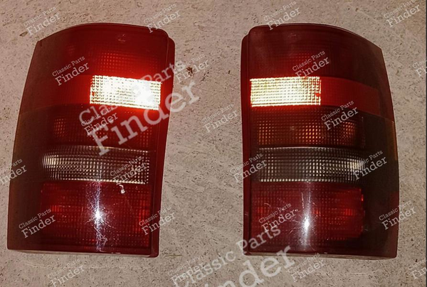 Rückleuchtensatz Opel Omega A Kombi - OPEL Omega / Senator (A) - 90275707 (G) / 90271895 (D) (?)