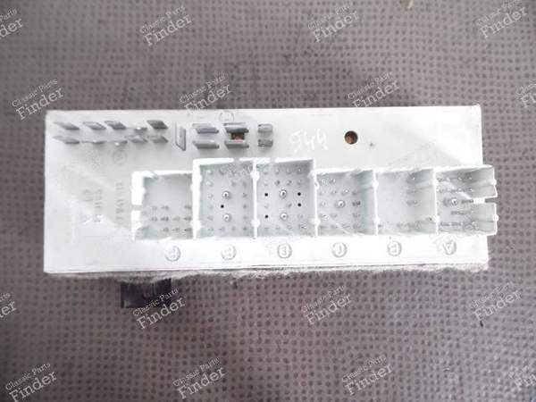 SICHERUNGSKASTEN 477941813 PORSCHE 944 & 924 - PORSCHE 944 - 477.941.813- 5