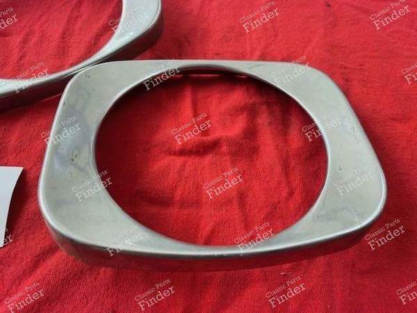 Paar Scheinwerfereinfassungen - CITROËN Méhari - 2