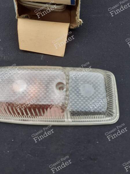 Right Front Turn Signal/Parking Light Lens - PEUGEOT 204 - 6308.27- 2