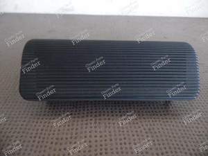 GRILLE CENTRALE NOIRE DE TABLEAU DE BORD - PORSCHE 944 - 477857187 (HP0)- thumb-1