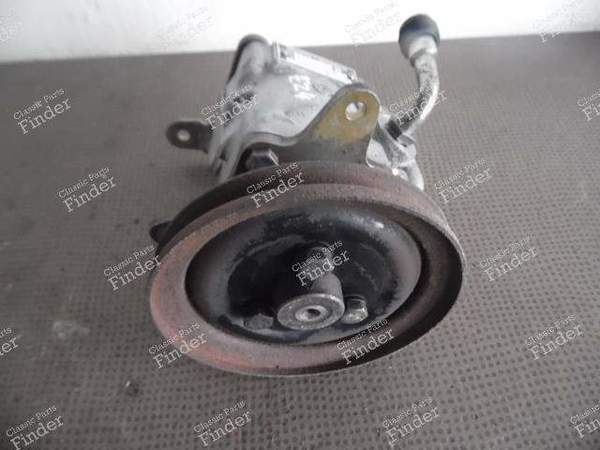 PUMPE SERVOLENKUNG - BMW 6 (E24) - 7671955144 / 32411127636 / 1127636 - Equiv. 1123634 / 324111123634- 3