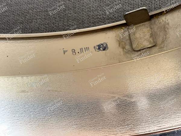 Chrome headlight bezels with visors - CITROËN DS / ID - 1066- 3