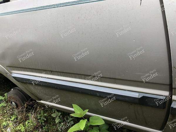 Right rear door trim - PEUGEOT 309 - 0