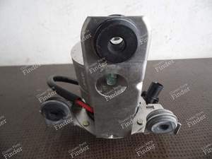 ABS PRECHARGE PUMP - 996 & 986 - PORSCHE 911 (996) - Porsche 99635577541 équivalente à 99635597541 Bosch 0265410038- thumb-7