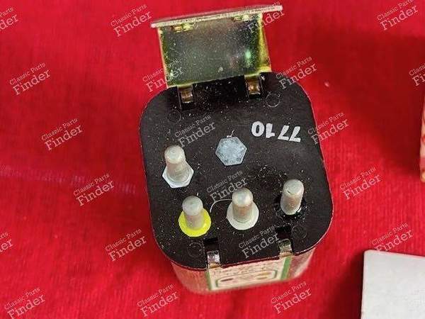 Dashboard relay - CITROËN DS / ID - 5DD / 5.412 818- 3