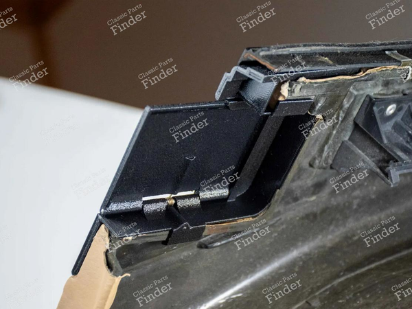 Verdecköffnungs- und -schließklappen - linke und rechte Seite - BMW 3 (E30) - Equiv. 51431945355 (L) / 51431945356 (R)- 3