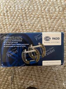 Kit de freins arrière premontés, freins a tambours - PEUGEOT 205 - 8DB 355 003-671- thumb-1