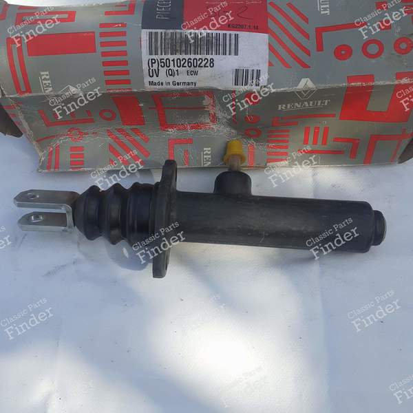 Clutch transmitter - SAVIEM SG1 / SG2 / SG3 / SB2 - 5010260228 ou 5575fte g479-4- 1