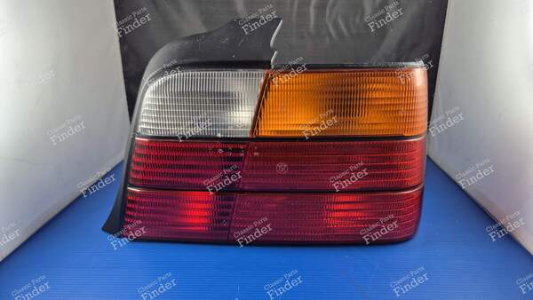 Right Taillight - Sedan - BMW 3 (E36) - 0
