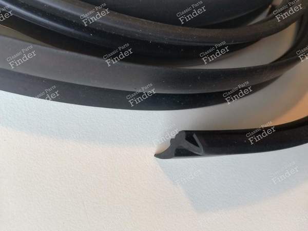 External window wiper seals for 204, 304, 504, or 604 - PEUGEOT 504 Coupé / Cabriolet - Equiv. 9313.11 ou 9330.02- 5