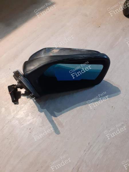 Right-hand mirror - MERCEDES BENZ W123 - 17050- 2
