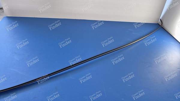 Untere Heckscheibenleiste an der Heckklappe - Kombiversion - PEUGEOT 405 / Pars / Khazar - 8746.54- 1