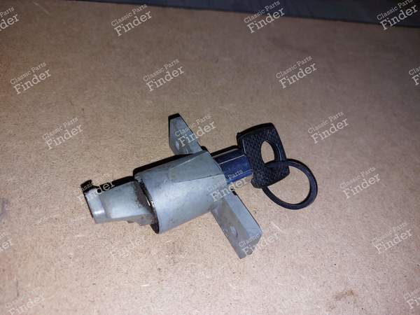 Rear trunk lock - MERCEDES BENZ /8 (W114 / W115) - 1157500085- 1