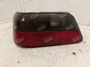 Rücklicht links - Phase 2 für PEUGEOT 605