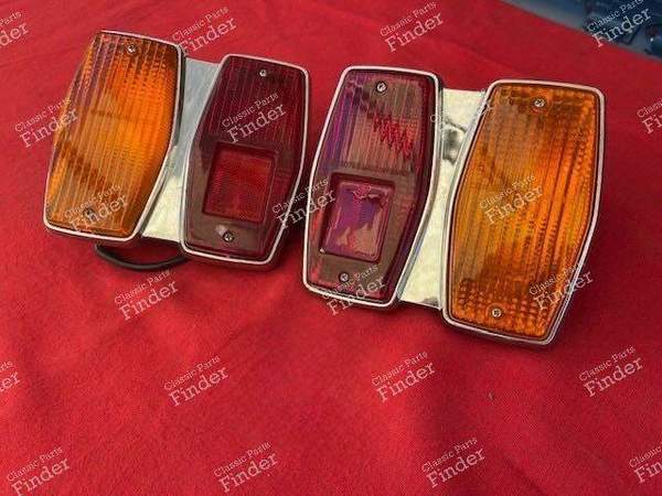 Paire de feux arrière complets - Phase 1 - PEUGEOT 304 - 6342.28 / 8076- 1