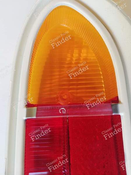 Left rear light phase 1 - PEUGEOT 204 - 616.01G- 6