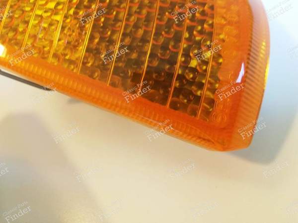 Paire de clignotants d'origine - PEUGEOT 205 - 085263 (R) - 10700D / 085264 (L) - 10700G- 8