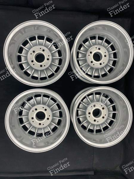 Original Baroque wheels - 6.5Jx14 ET30 - MERCEDES BENZ W108 / W109 - 1084001002- 6