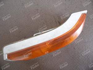 RIGHT TURN SIGNAL 63131350976 BMW NEUE KLASSE - BMW 1500 / 1600 / 1800 / 2000 (Neue Klasse) - 63131350976- thumb-3