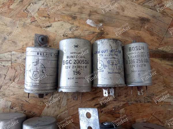 Relay and flashing control unit - MERCEDES BENZ /8 (W114 / W115) - 3