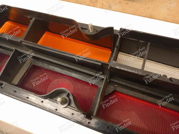 Pair of rear lights - AUDI 100 / 200 / 5000 (C2) - 431945217A (L) / 431945218A (R)- 3