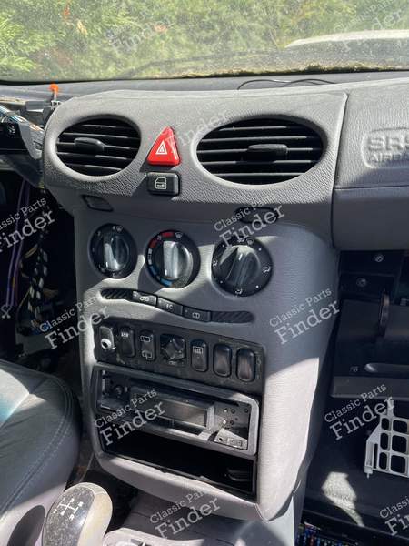 Mittelkonsole + Belüftungsdüsen - MERCEDES BENZ A (W168) - 0