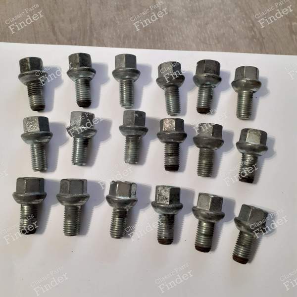 Mercedes wheel nuts/bolts W201, W123... - MERCEDES BENZ 190 (W201) - ?- 1