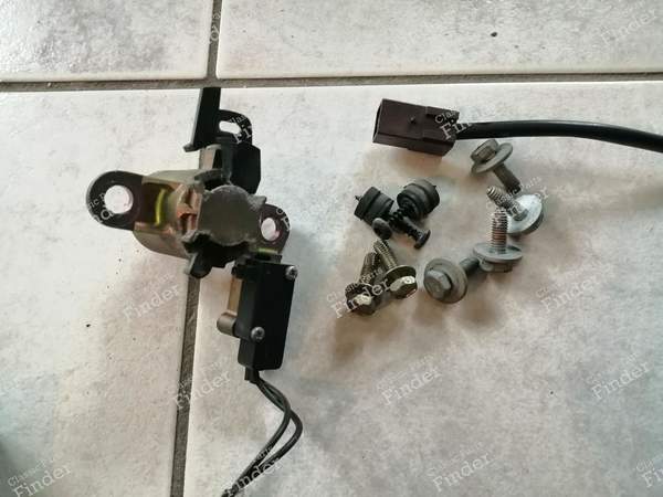 Schließblech des hinteren Kofferraums - CITROËN XM - 4