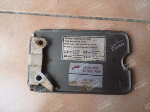 Fuel filler flap - PORSCHE 928 - thumb-1