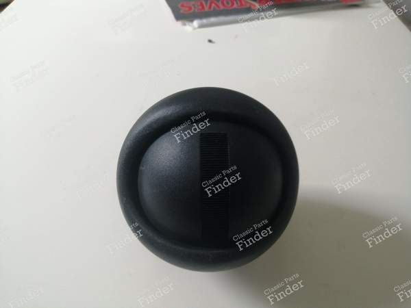 Aschenbecher 'Kugel - CITROËN CX - 0