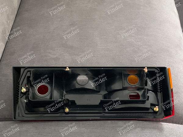 Feu arrière gauche - VOLKSWAGEN (VW) Golf I / Rabbit / Caddy / Jetta - 171945111AD- 1