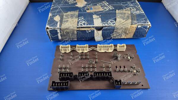 Circuit imprimé de boite à fusibles - PEUGEOT 505 - 219433 / 650010- 1