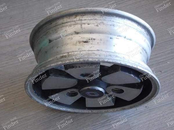 RENAULT R15 / R17 RIM - RENAULT 15 / 17 (R15 - R17) - 107A- 4