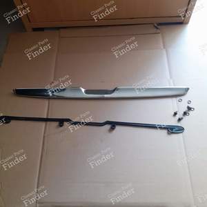 Exterior chrome-plated rear trunk handle for MERCEDES BENZ SLC (C107)