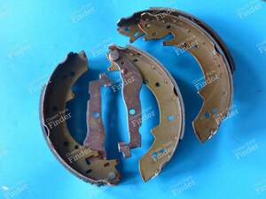 Set of Brake Shoes for Rear Axle for RENAULT 16 (R16)
