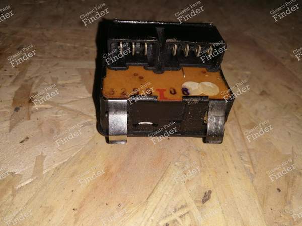 Commande de rétroviseurs électriques - CITROËN BX - 95633059- 2