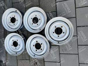 Land Rover Defender 5 wheels - LAND ROVER Land Rover / Defender