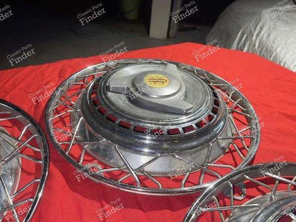 Jeu de 4 enjoliveurs avec papillons - CITROËN DS / ID - 4