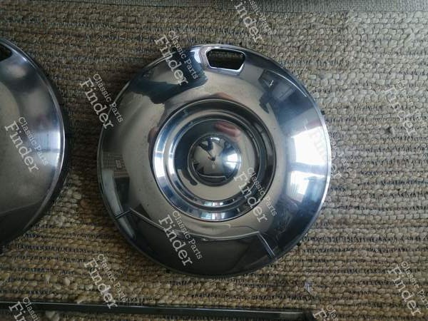 Large chrome hubcap - CITROËN CX - 0