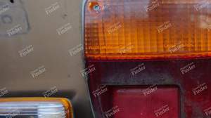 Rear lights for coupé and cabriolet versions - PEUGEOT 304 - 8076C- thumb-3