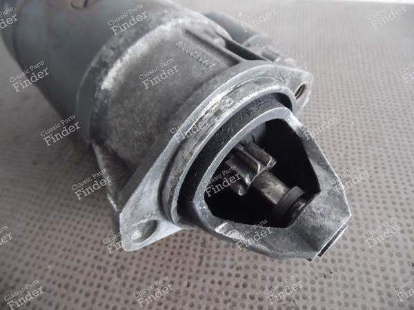 DEMARREUR - PORSCHE 944 - BOSCH: 0001311134 PORSCHE: 047911023A équivalente à 95160410100 ou 93160410100- 7