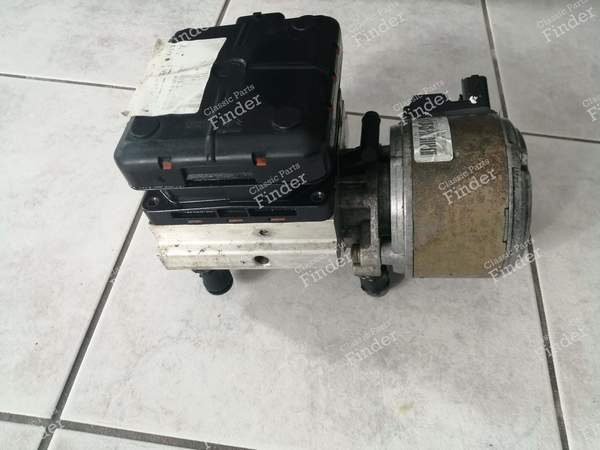Hydraulic pump - CITROËN C6 - 963671388000- 0