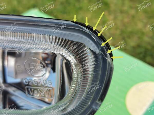 Front left fog light  (for older shape of bumper model) - PEUGEOT 406 Coupé - 67720899- 1