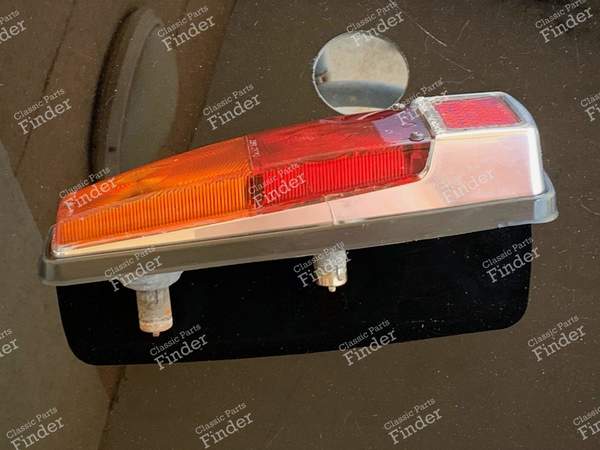 Left rear light R8 or Alpine A110 - RENAULT 8 / 10 (R8 / R10) - 3690- 3