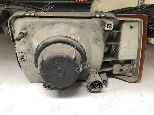 Right front headlight - SEAT Panda / Marbella / Trans / Terra - 007405 / 061230- 1